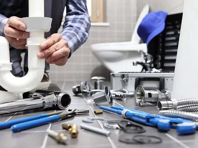 Branchement d'un lave-vaisselle sous un plan de travail avec flexible aquastop
